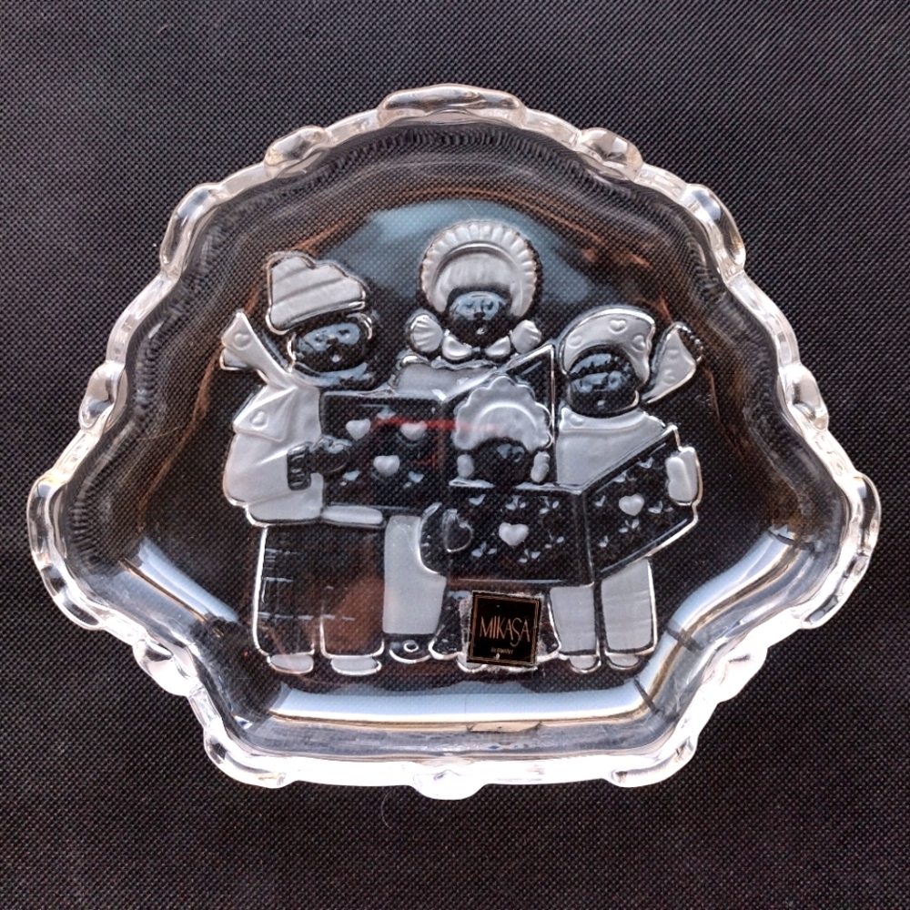 Vintage Mikasa Crystal Christmas Carolers Singing Sweet Candy Dish Germany 6"x8"